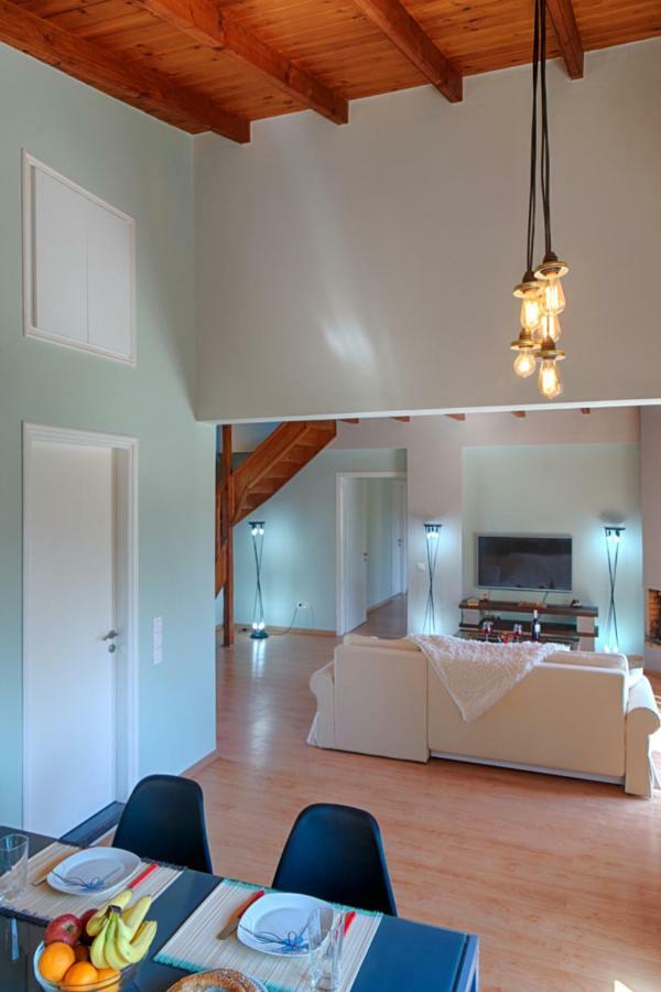 Modern Eco Friendly Villa Close To Town بيليكاس المظهر الخارجي الصورة